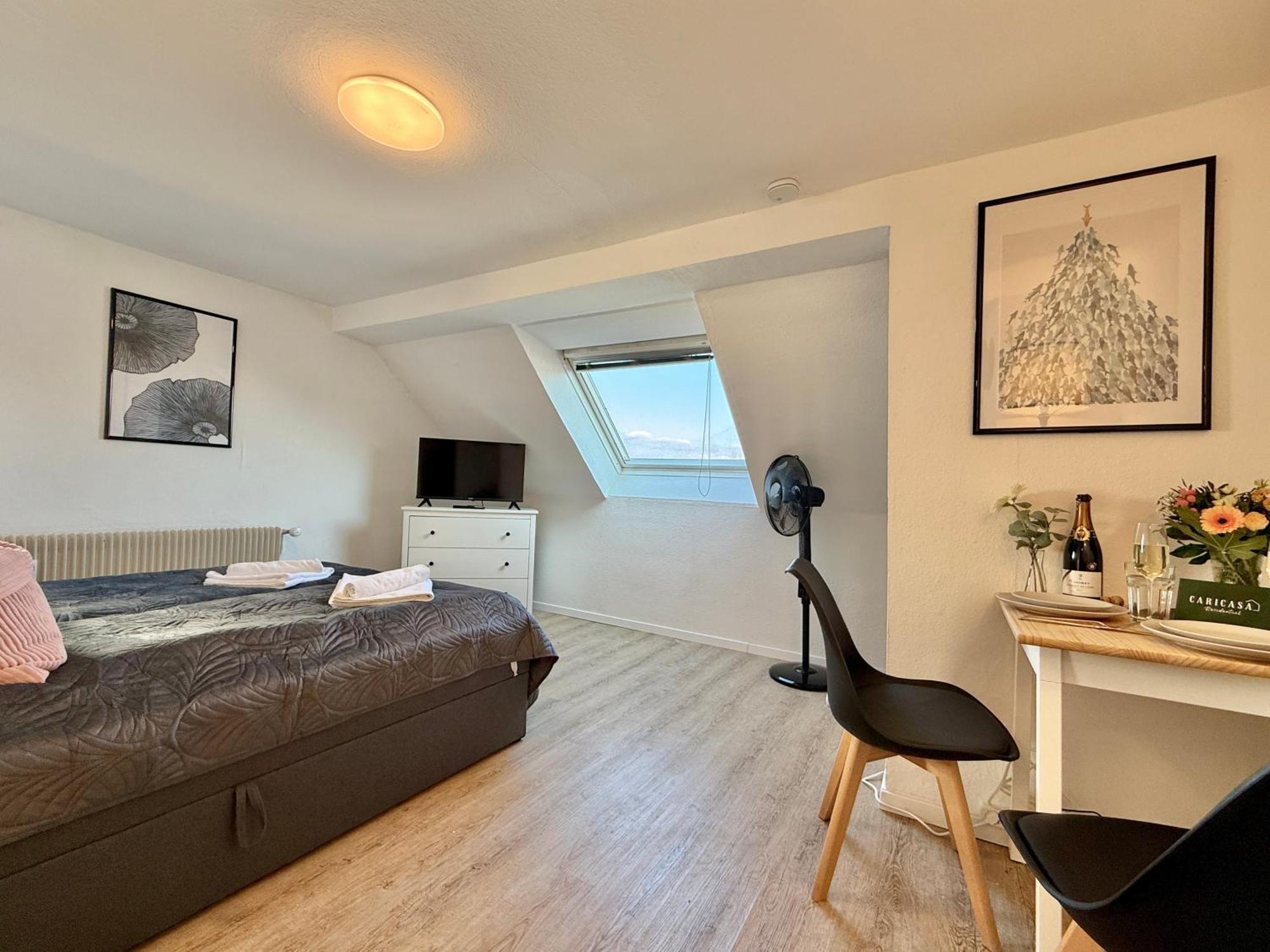Caricasa: Bielefeld Mitte Appartement Buitenkant foto